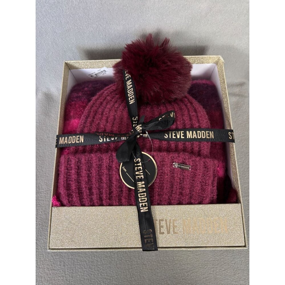 Steve Madden Women's Burgundy Plaid Scarf & Beanie Set Pom-Pom Gift Box OS NWB